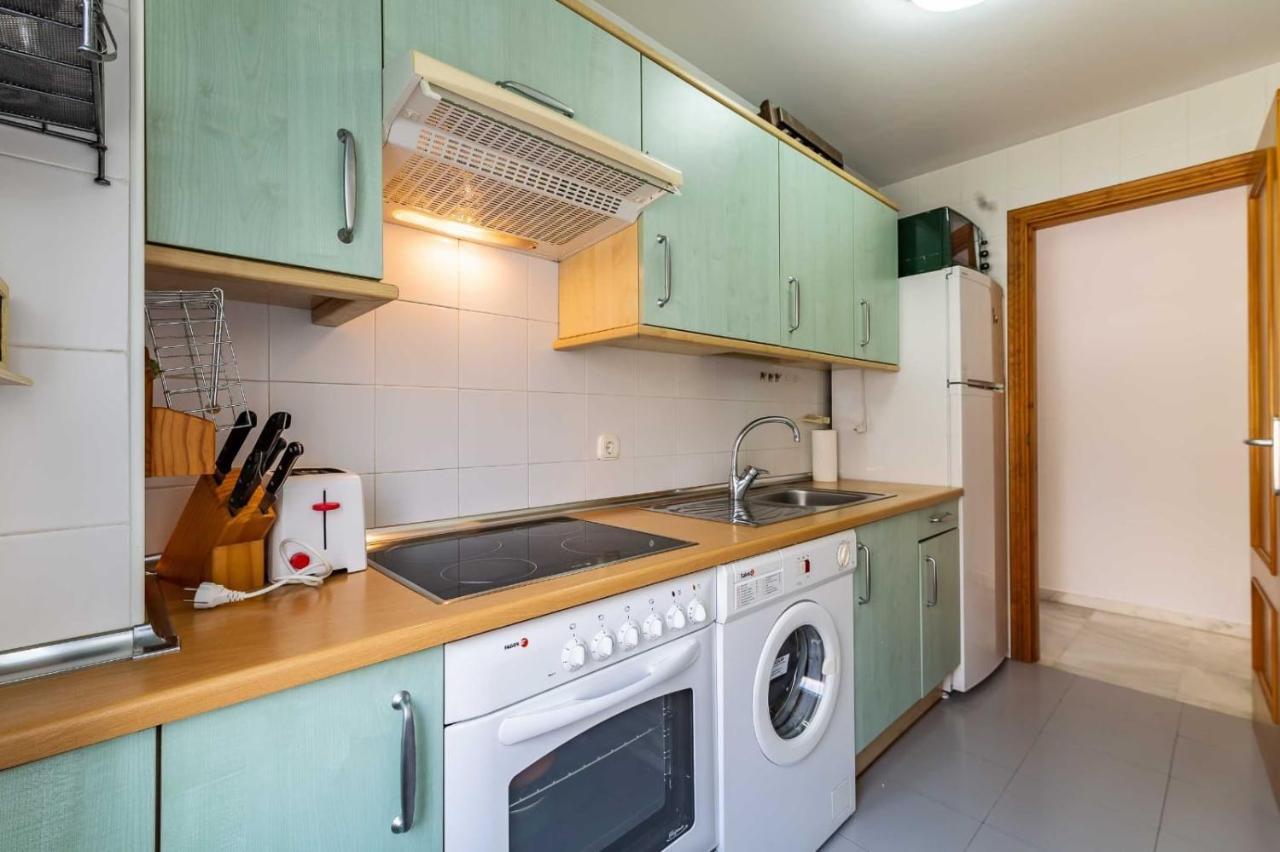 Paseo Marítimo Rey de España esquina Lope de Vega 1 dormitorio más sofá cama salón y cama supletoria Fuengirola Exterior foto